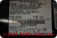 Vehicle photo 12