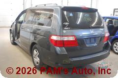 Vehicle photo 5