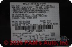 Vehicle photo 12