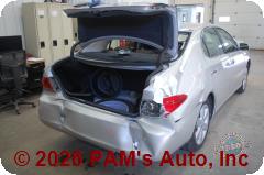 Vehicle photo 4