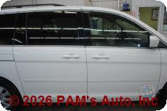 Vehicle photo 3