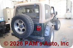 Vehicle photo 4