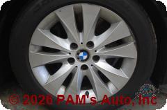 Vehicle photo 7