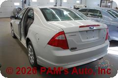 Vehicle photo 5