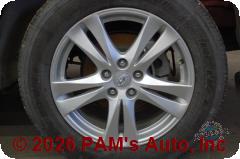 Vehicle photo 7