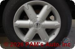 Vehicle photo 7