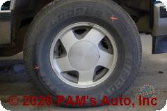 Vehicle photo 7