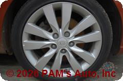 Vehicle photo 7