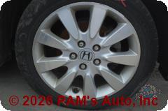 Vehicle photo 7