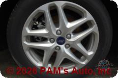 Vehicle photo 7