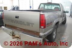 Vehicle photo 4