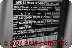 Vehicle photo 12