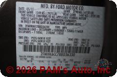 Vehicle photo 12