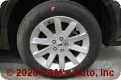 Vehicle photo 7