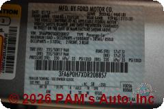 Vehicle photo 12