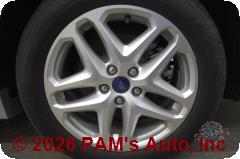 Vehicle photo 7