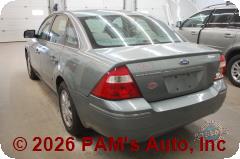 Vehicle photo 5