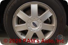 Vehicle photo 7