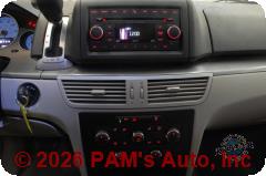 Vehicle photo 10