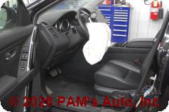 Vehicle photo 8