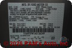 Vehicle photo 12