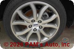 Vehicle photo 7