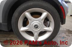 Vehicle photo 7
