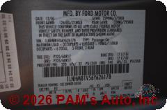 Vehicle photo 12