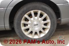 Vehicle photo 7
