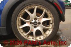 Vehicle photo 7