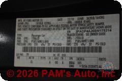 Vehicle photo 12