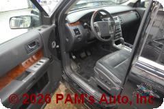 Vehicle photo 8