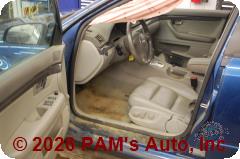 Vehicle photo 8