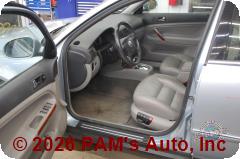 Vehicle photo 8