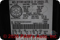 Vehicle photo 12