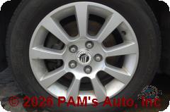 Vehicle photo 7