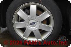 Vehicle photo 7