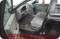 Vehicle photo 8