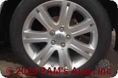 Vehicle photo 7
