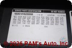 Vehicle photo 12