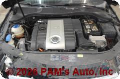 Vehicle photo 12