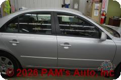 Vehicle photo 3