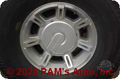 Vehicle photo 7