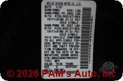 Vehicle photo 13