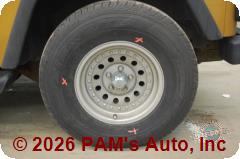 Vehicle photo 7