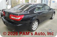 Vehicle photo 4