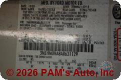 Vehicle photo 13