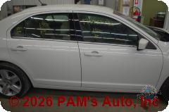 Vehicle photo 3