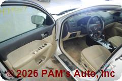 Vehicle photo 8
