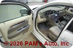 Vehicle photo 8